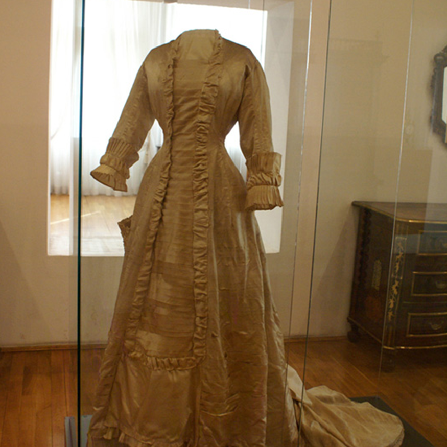 ТЕКСТИЛ, КОСТИМ И МОДНИ ДИЗАЈН