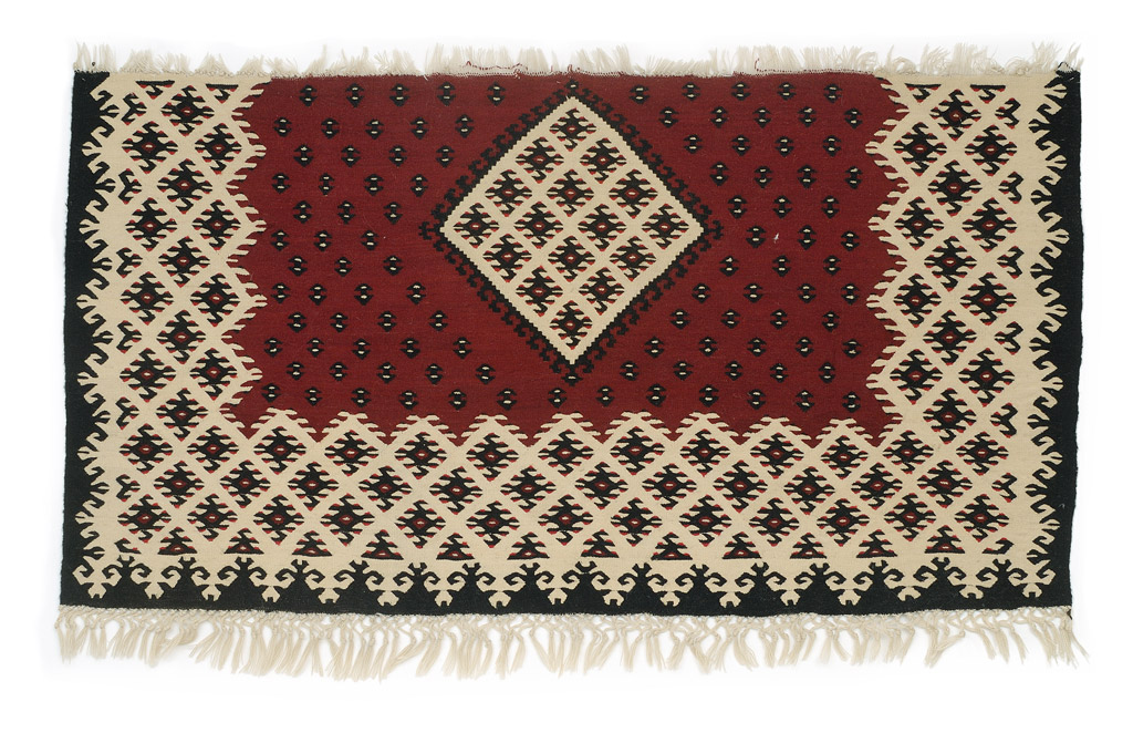 Ћилим – драпер са мотивом врашко колено